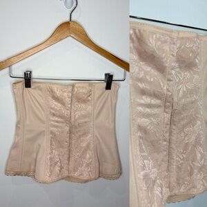 luleh Elegant Cream Lace Corset Top (XL)